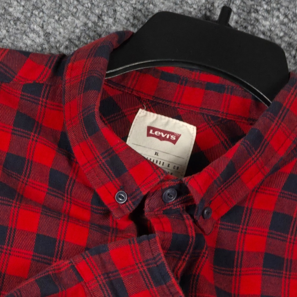 Levis Plaid Flannel Button Down Shirt XL Red Black Long Sleeve Cotton‎